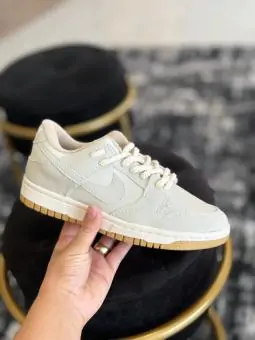 Tênis Nike Dunk Gelo solado Caramelo - Código 15