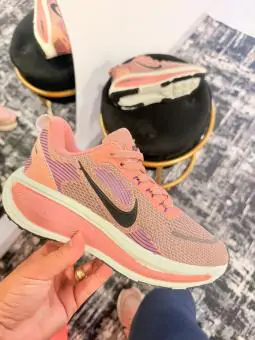 Tênis NK Vomero  Rosa