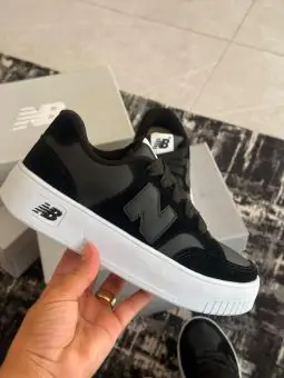 Tênis New Balance Preto 303