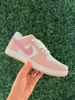 Tênis Nike Dunk Rose e Branco - Código 28