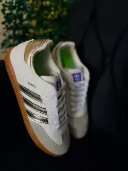 Tênis Adidas Samba Branco Dourado