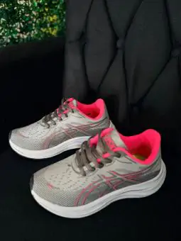 Tênis Asics Cinza Rosa